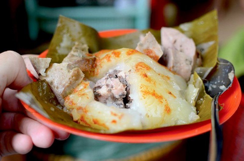Anh em chiêm bao thấy ăn bánh giò là điềm báo về tình duyên