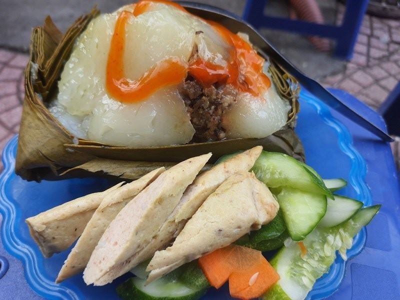 Mộng thấy ăn bánh giò cùng đứa mình ghét là điềm báo xấu