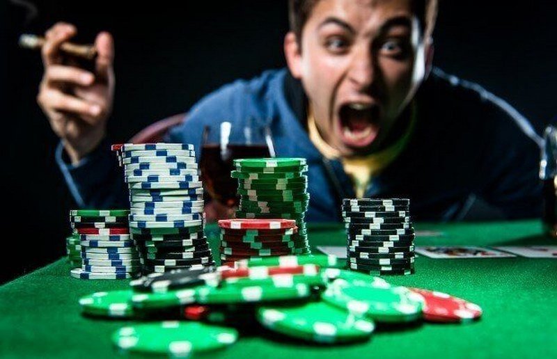 Tilt là gì trong Poker? Cách nhận biết và phương án chặn